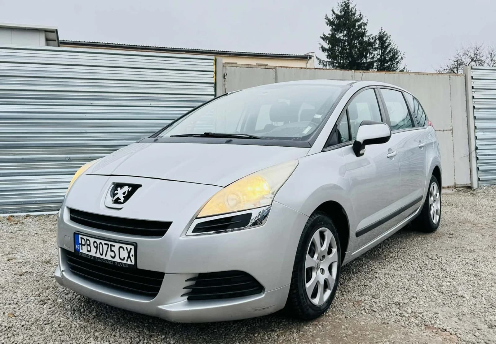 Peugeot 5008
